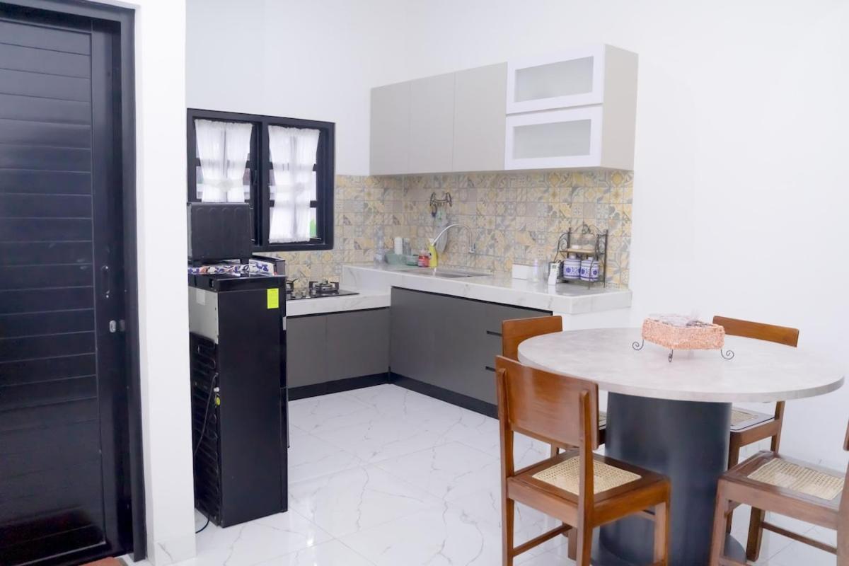 Rumah liburan Rumah Seruni - *